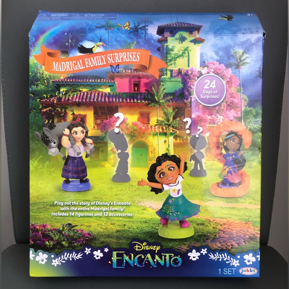 Disney Encanto Madrigal Family Surprise Pack